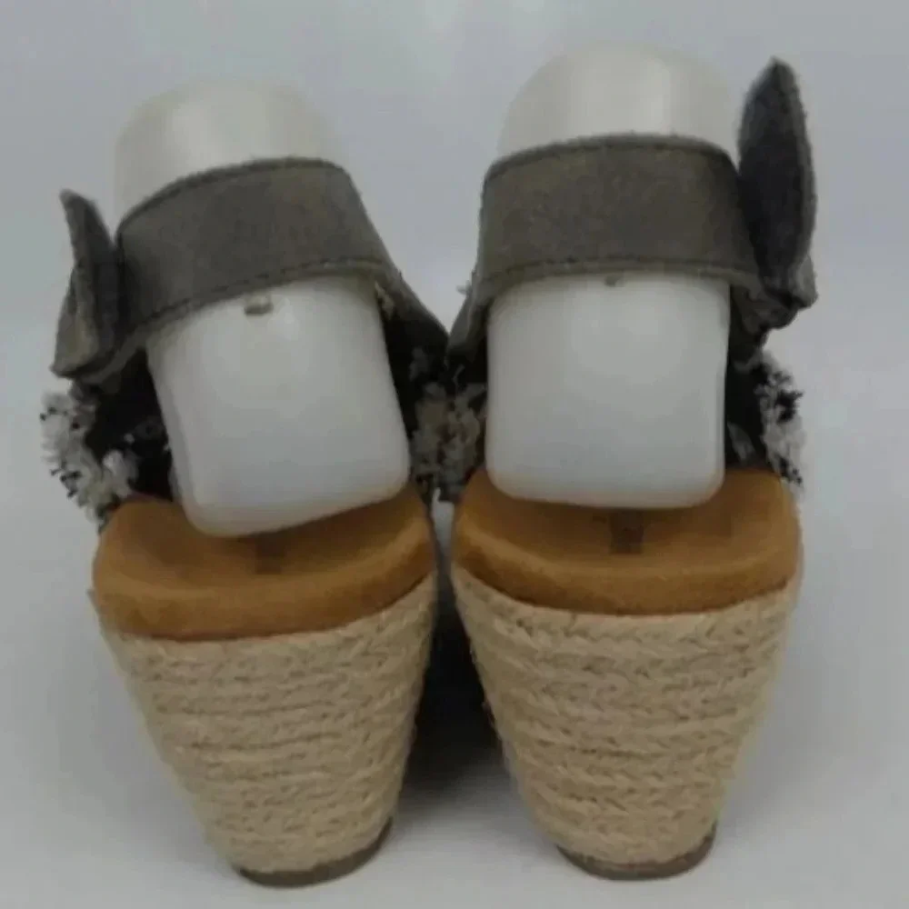 Minnetonka Multi Laredo Breeze Sandals Size 10